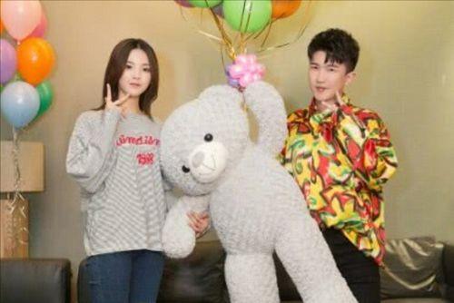 娱乐圈吃瓜彩虹